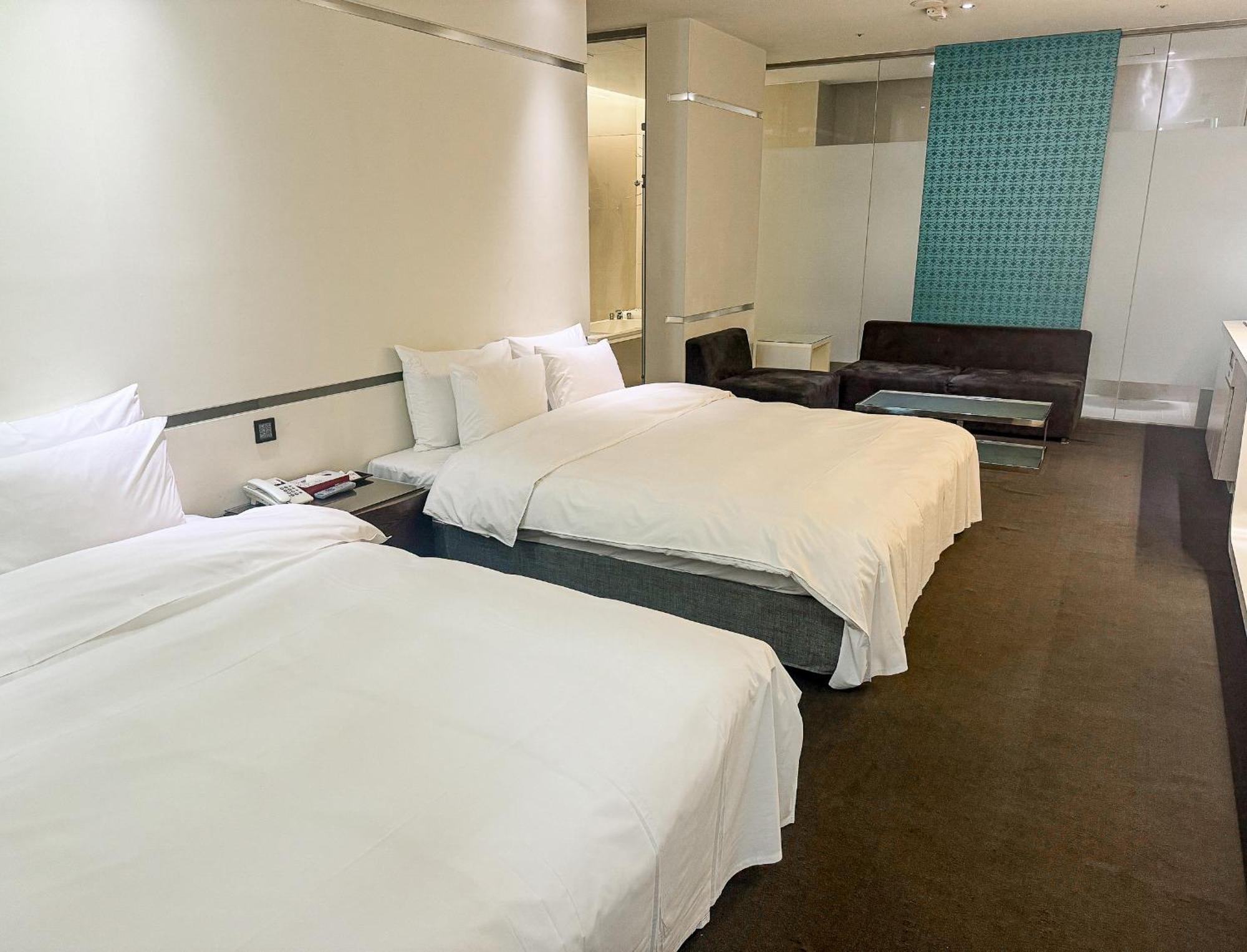 All-Ur Boutique Motel - Taichung Branch Exterior photo