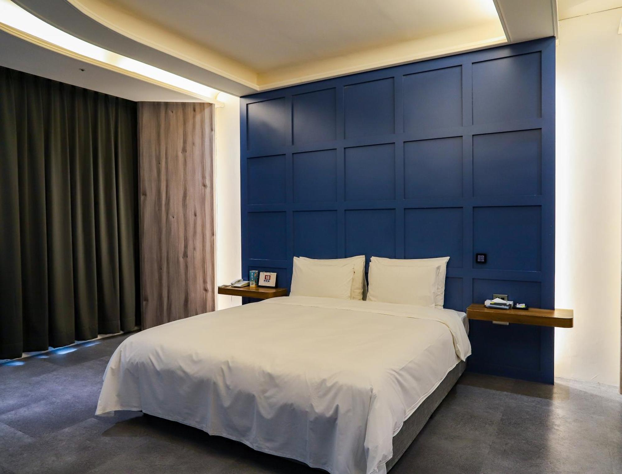 All-Ur Boutique Motel - Taichung Branch Exterior photo
